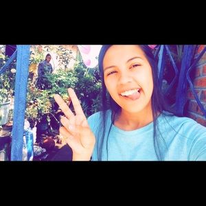 Meet your Posher, Mariela